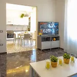 Appartement Elegant 2-suite Residence, Near The Thermal Baths