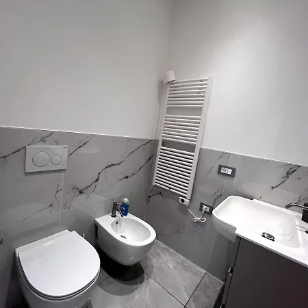 Elegant 2-suite Residence, Near The Thermal Baths Apartman *