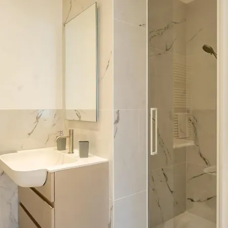 Elegant 2-suite Residence, Near The Thermal Baths *