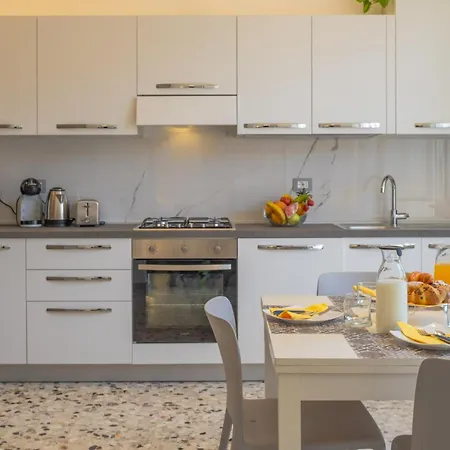 Elegant 2-suite Residence, Near The Thermal Baths Apartman Castrocaro Terme