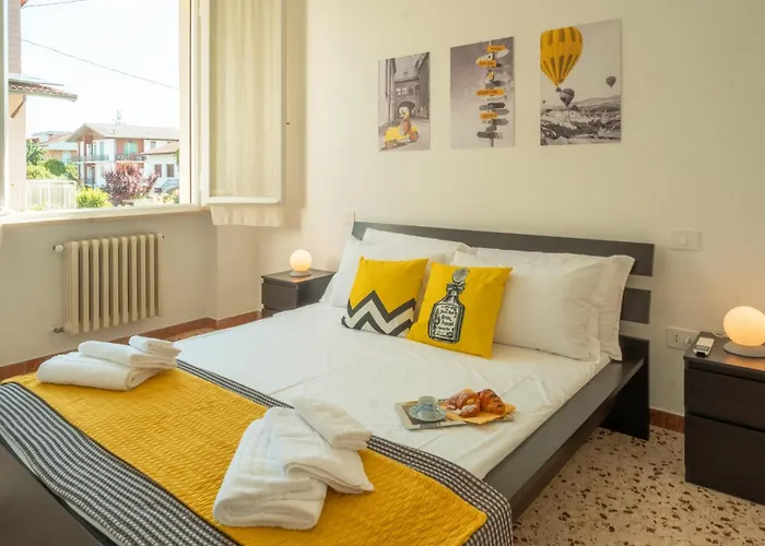 Elegant 2-suite Residence, Near The Thermal Baths Appartement