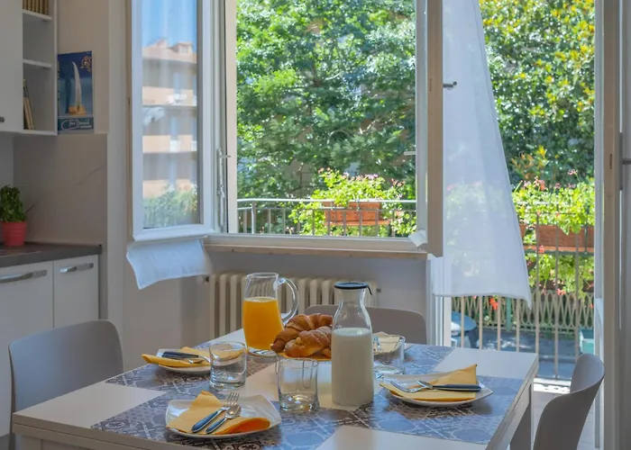 Elegant 2-suite Residence, Near The Thermal Baths Appartement
